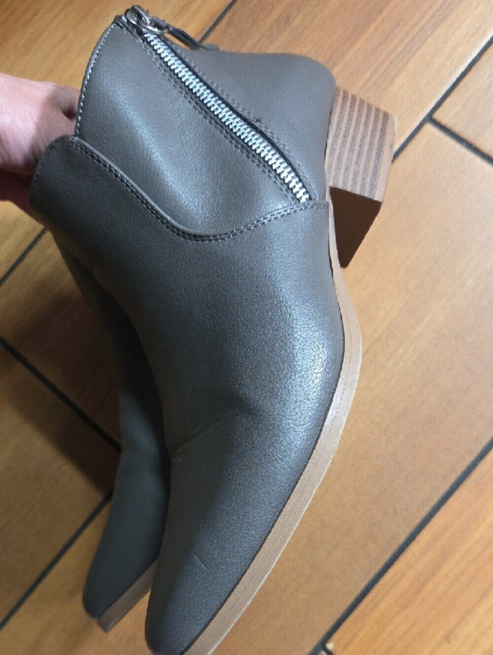 croft & barrow Gray Faux Leather Ankle Booties with Wooden Stacked Heel - Picture 4 of 7